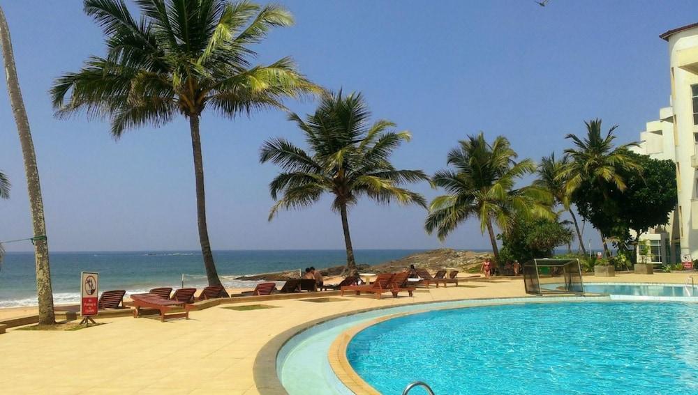 Induruwa Beach Resort Exterior foto